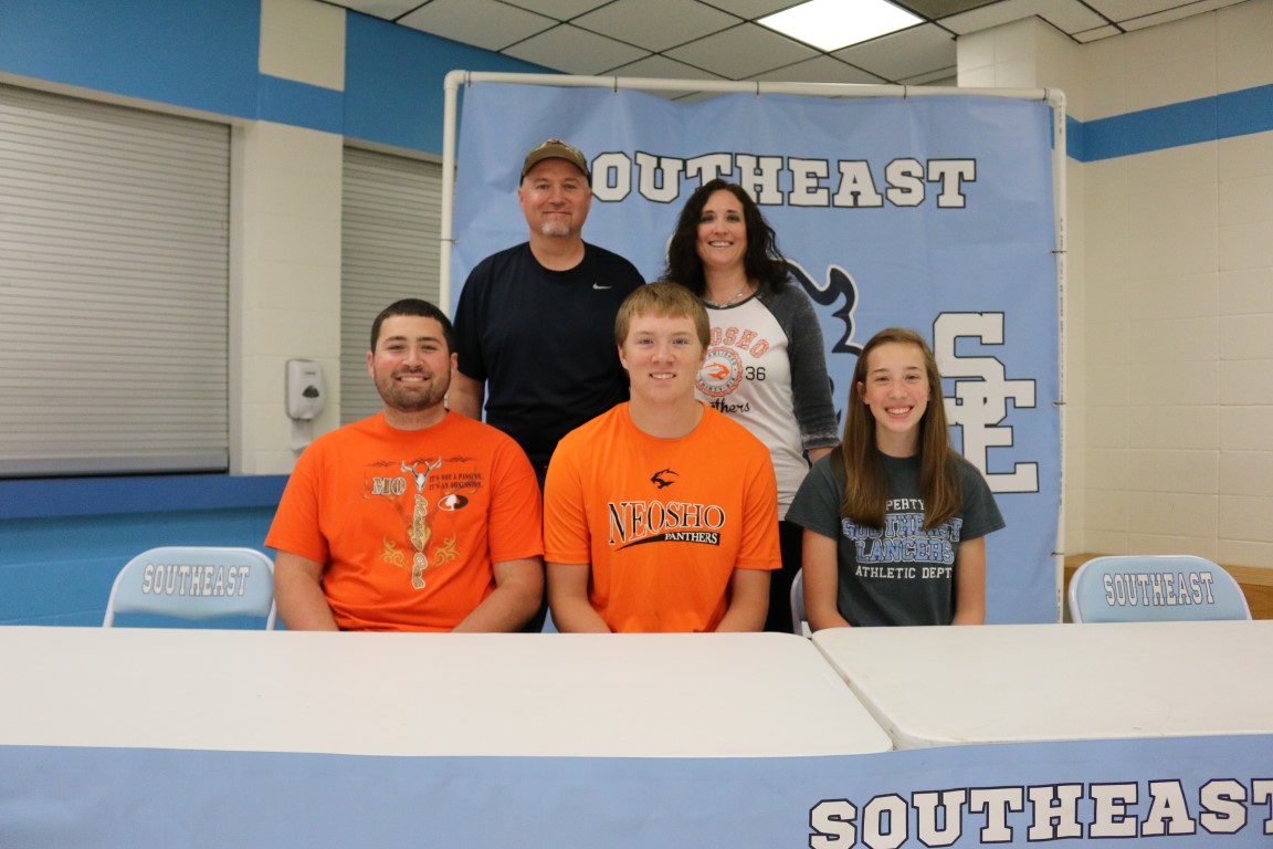 2015 05 27 Ulery Biancarelli signing Neosho CC baseball 5&nbsp;(Medium)