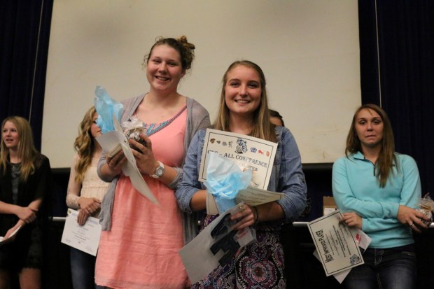 Senior Kalyn Bitner earned 2nd Team All CNC and freshman Julie Martin earned Honorable Mention All CNC for the 2015 Volleyball Season.